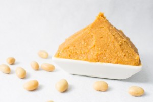 手作り味噌の作り方を紹介！カビが生えたらどうするの？